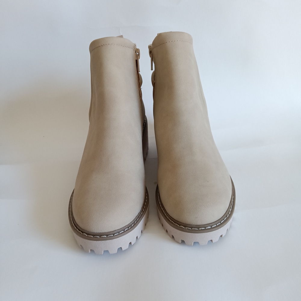 Beige Ankle Boots Time And Tru - Picture 8 of 10
